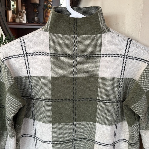 Rachel Zoe Olive Green & White Plaid Cropped Checkered Turtleneck Sweater - Picture 4 of 12